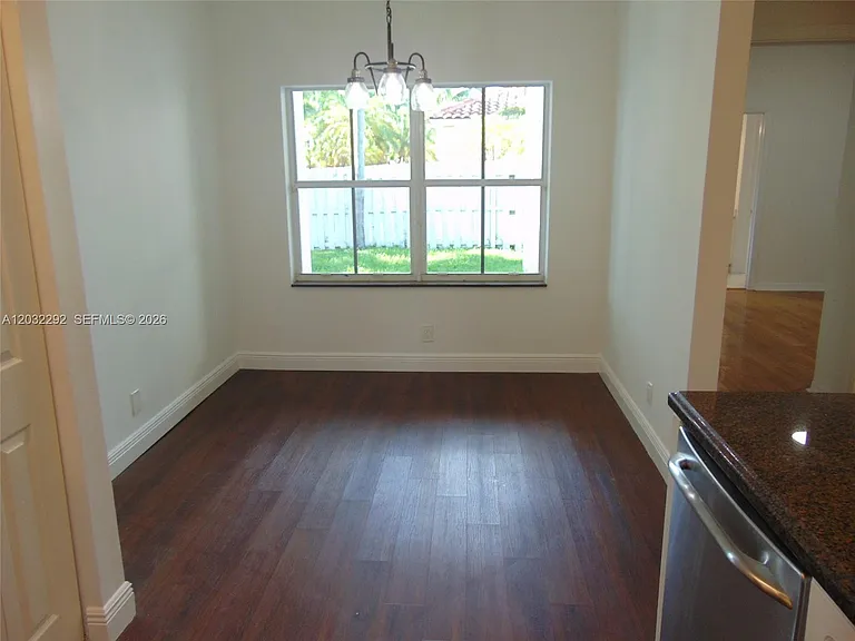 624 Vista Meadows Dr — Photo 4