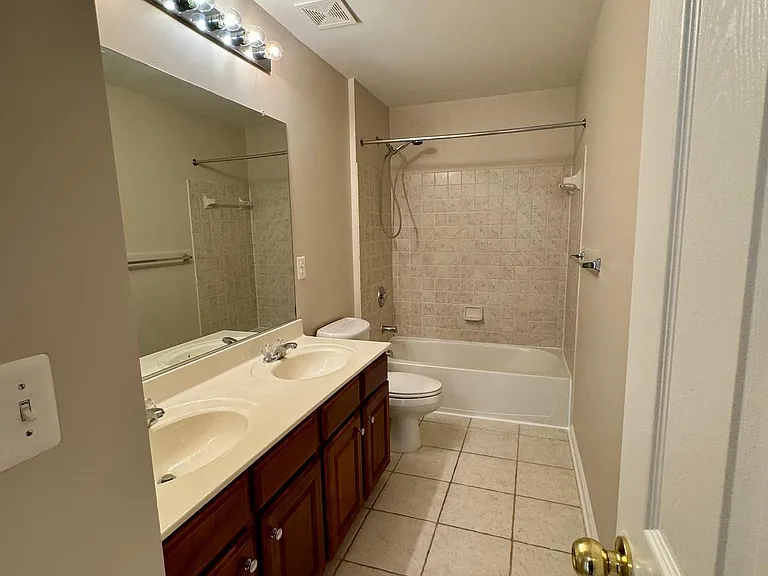 1308 Walker Dr — Photo 17