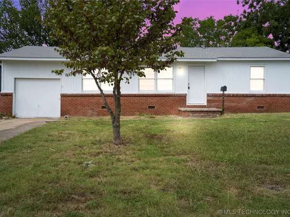 1921 W 49th St, Tulsa, OK 74107