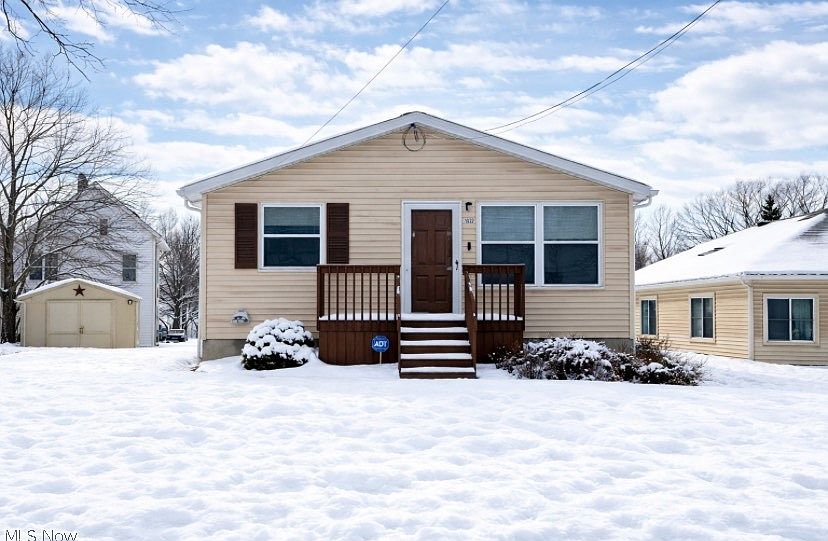 1st image of 1032 Silvercrest Ave