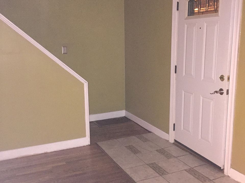 1st image of 329 Kurtz Ave