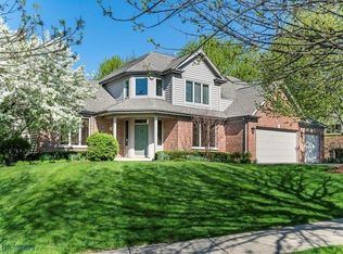 1240 Chadwick Ln, West Dundee, IL 60118