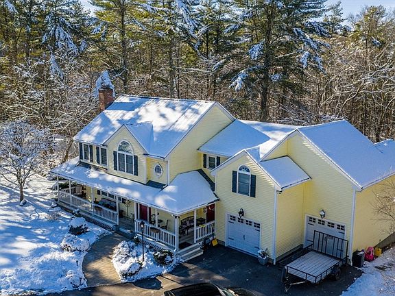 3rd image of 23 Elmwood Dr