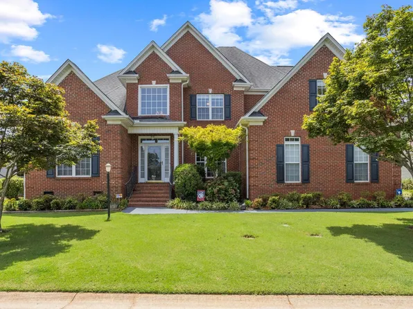 3 Coach Ln, Simpsonville, SC 29681