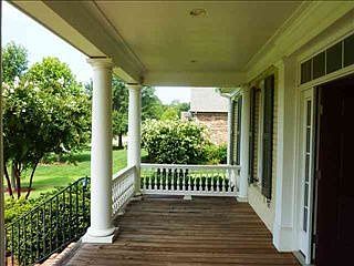 3rd image of 604 Breckenwood Dr