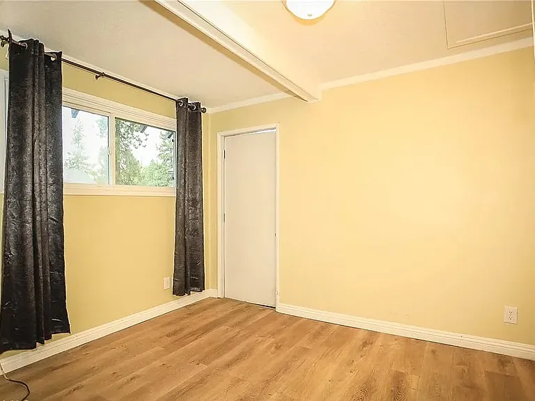 1013 W Sherwood Blvd — Photo 13