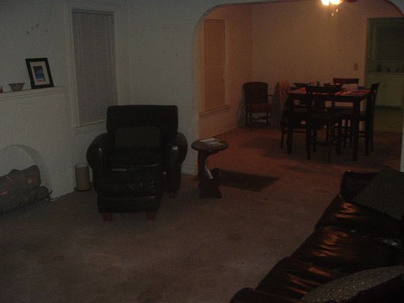 4th image of 1415 N Lewis Pl