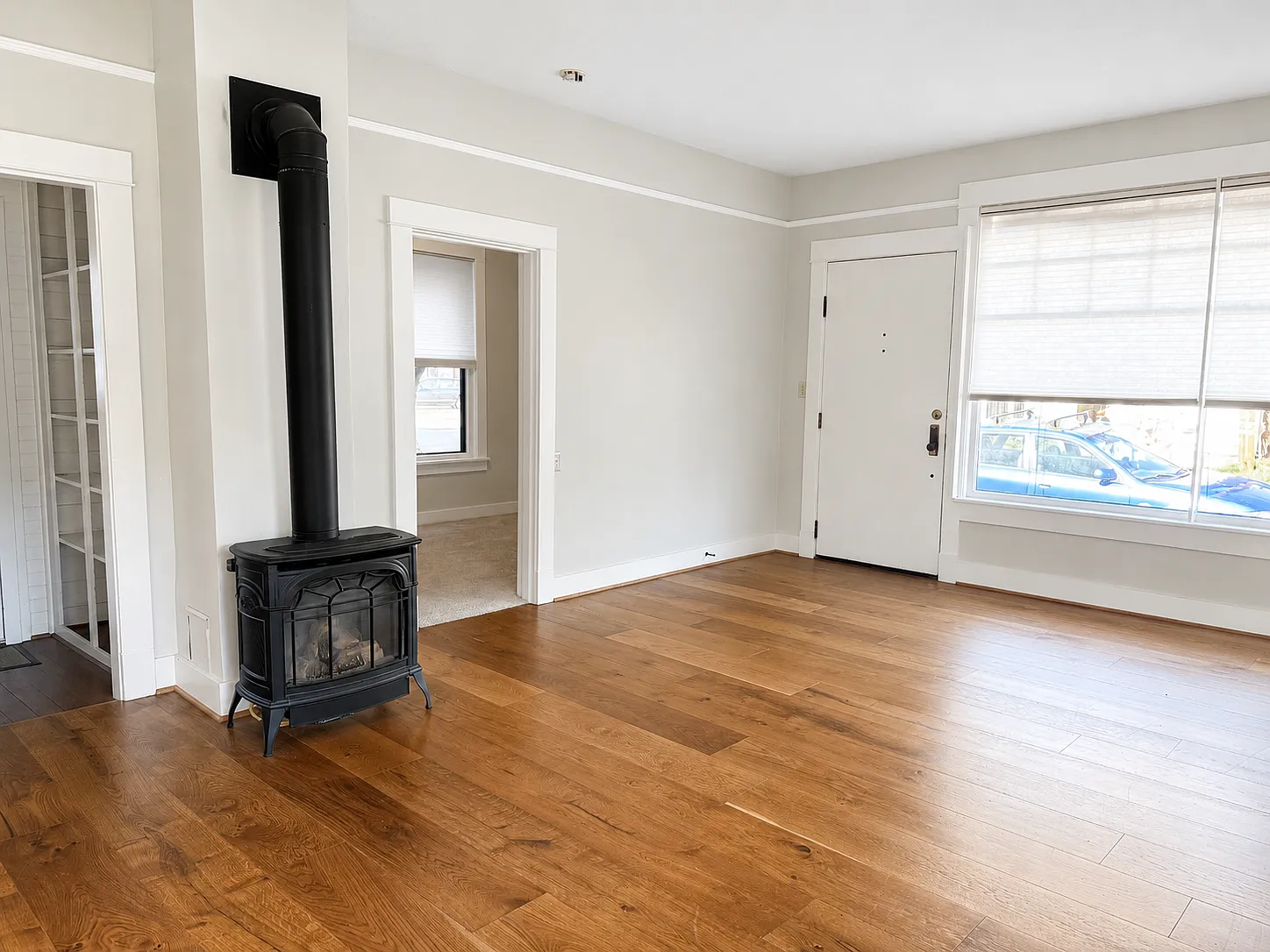 1 bed, 650 sqft, $1,900 — Photo 3
