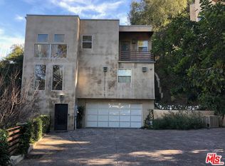 7024 Treasure Trl, Los Angeles, CA 90068