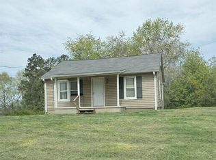 524 Cedarbrook Rd, Jonesville, NC 28642