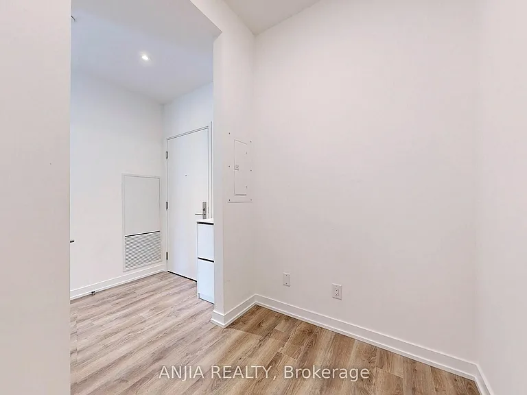 20 Edward St #2711 — Photo 21