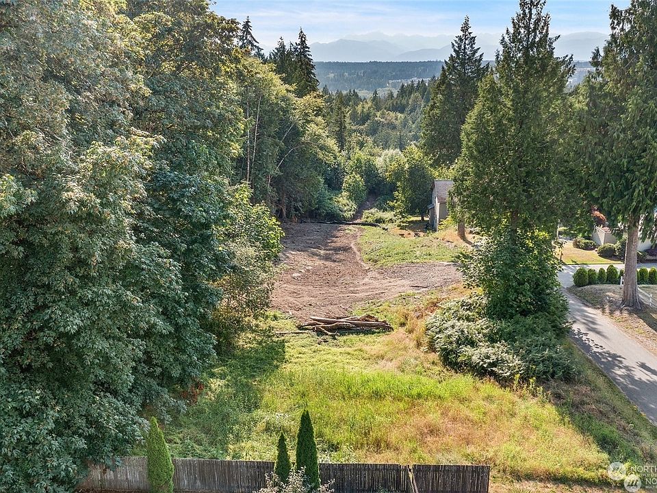 1st image of 2590 NE Lillehammer Lane