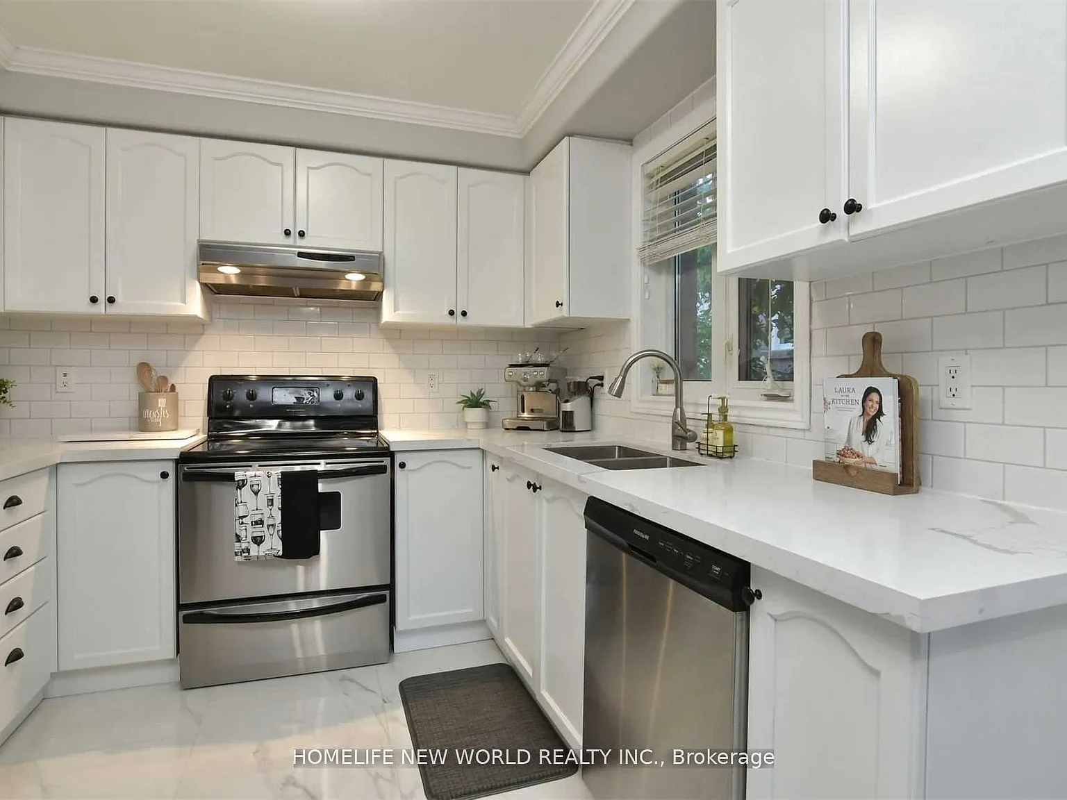 3 bed, $2,750 — Photo 2