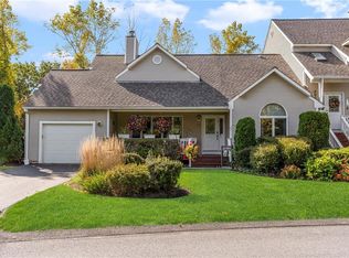 101 River Farms Dr #88, West Warwick, RI 02893