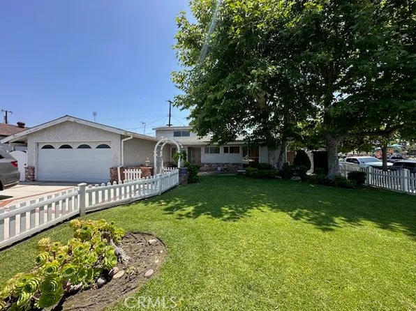 824 N La Perla St, Anaheim, CA 92801