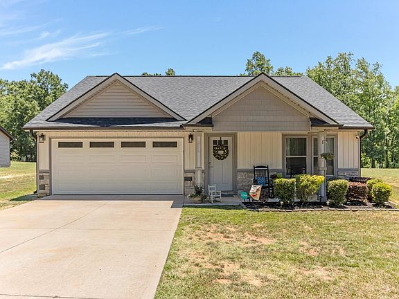2nd image of 256 Scruggs Rd