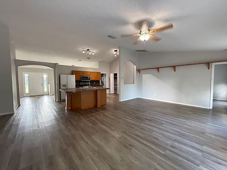 548 SW Undallo Rd — Photo 5