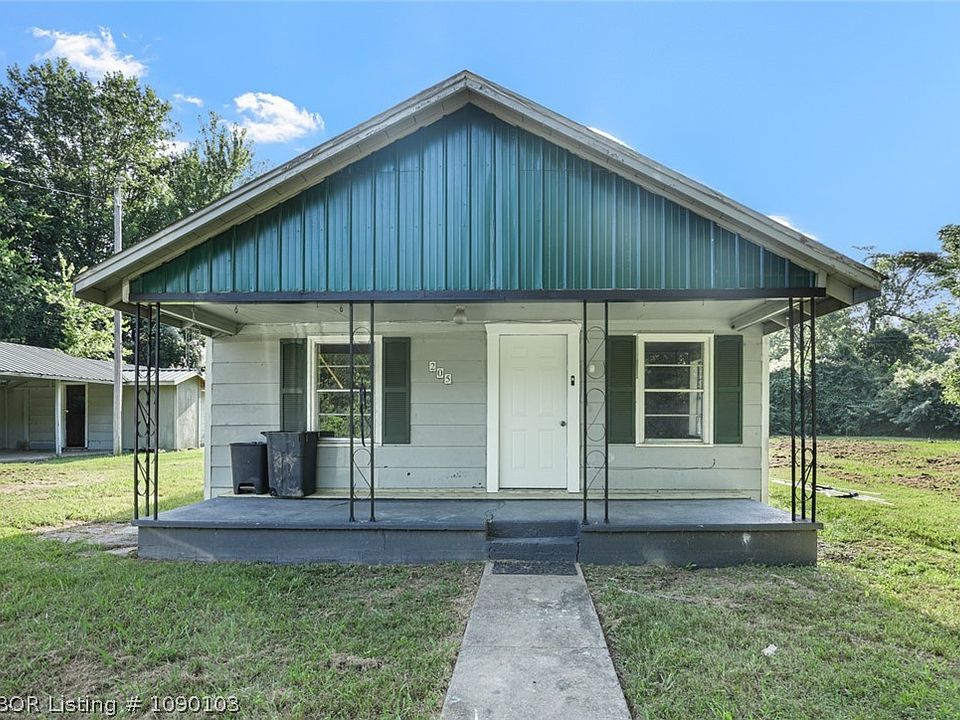 1st image of 205 Sonny Walker Ln