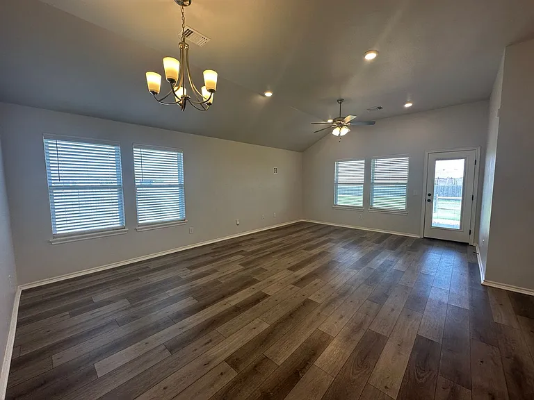 15749 Potomac Dr — Photo 15