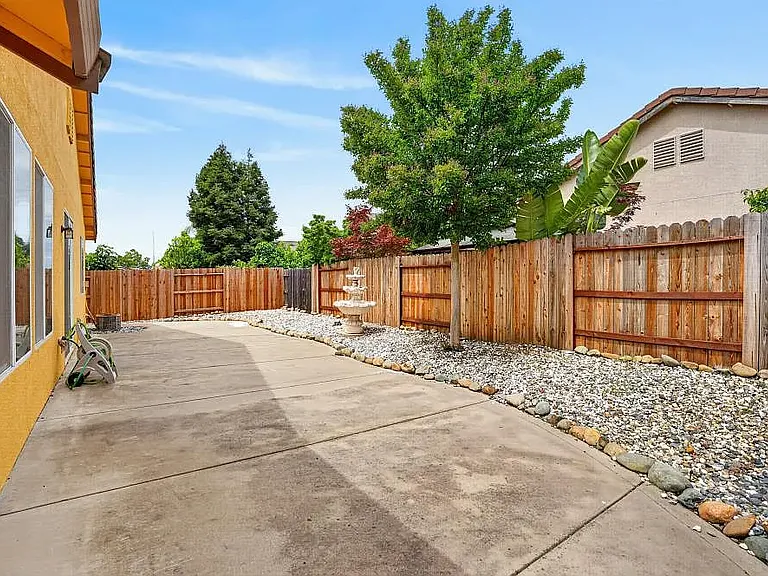 4609 Welera Way — Photo 11