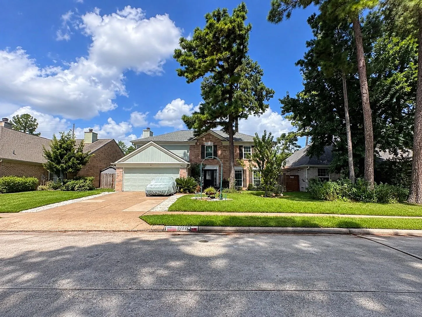 4 bed, 2.5 bath, 2396 sqft, $2,295 — Photo 1
