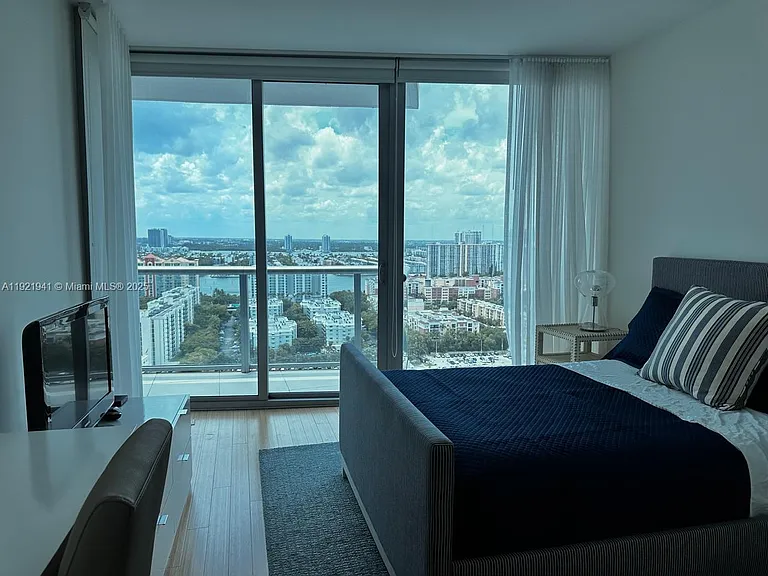 17001 Collins Ave #2601 — Photo 17