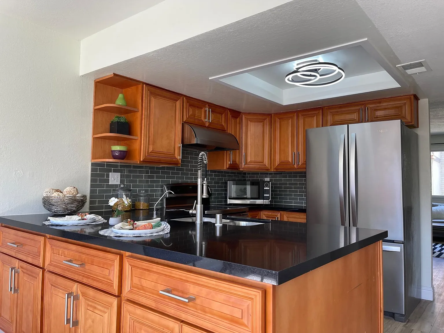 4 bed, 1740 sqft, $3,500 — Photo 3