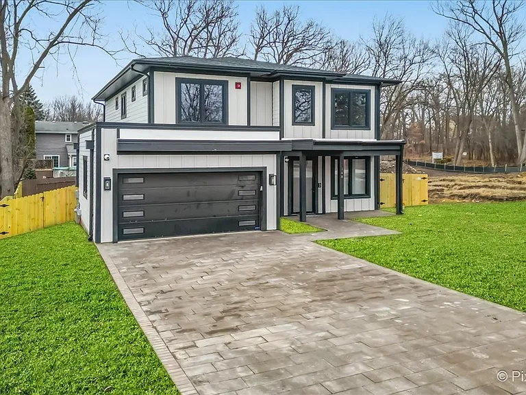 148 Oak St — Photo 30