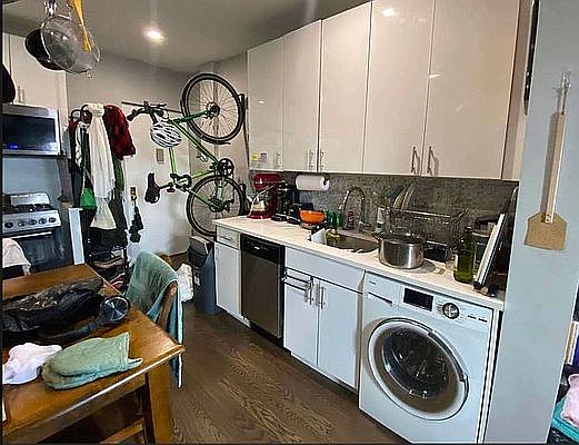 3rd image of 322 E 126th St APT 9