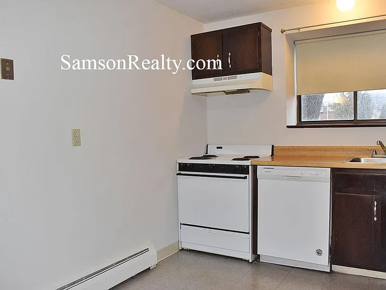 1 Woodward Ave #2 — Photo 4
