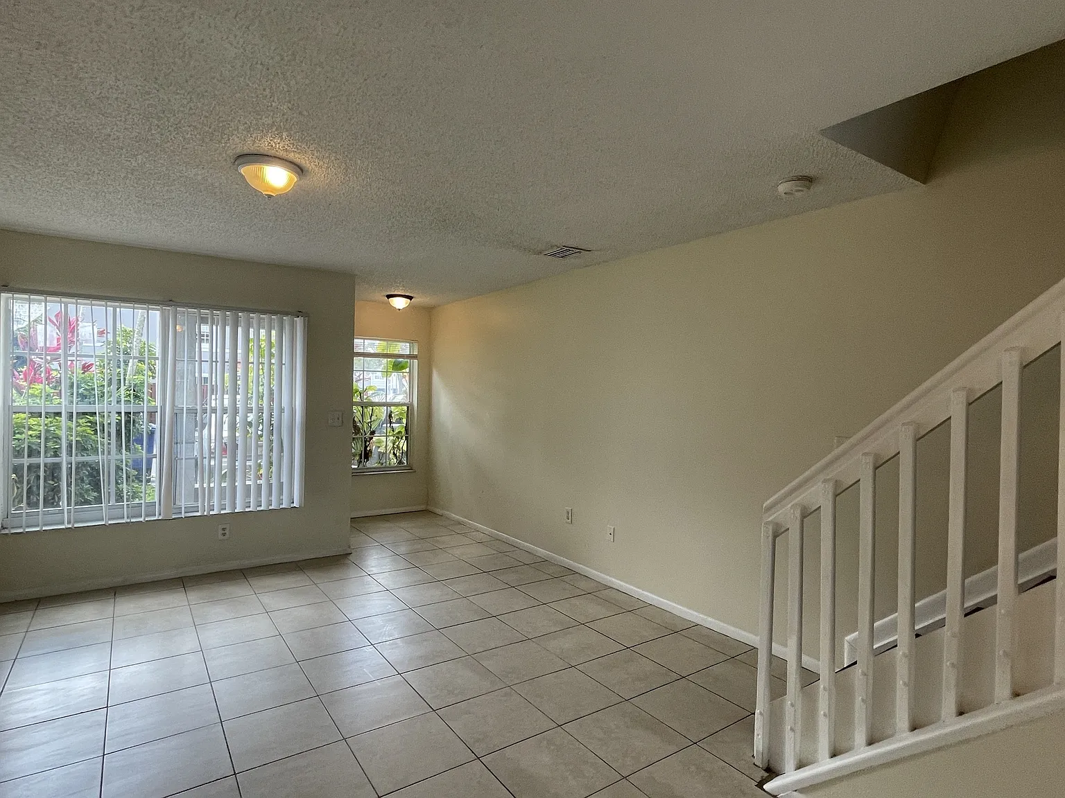 8467 SW 22nd St — Photo 2