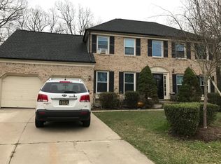 217 W Silver Fox Rd, Newark, DE 19702