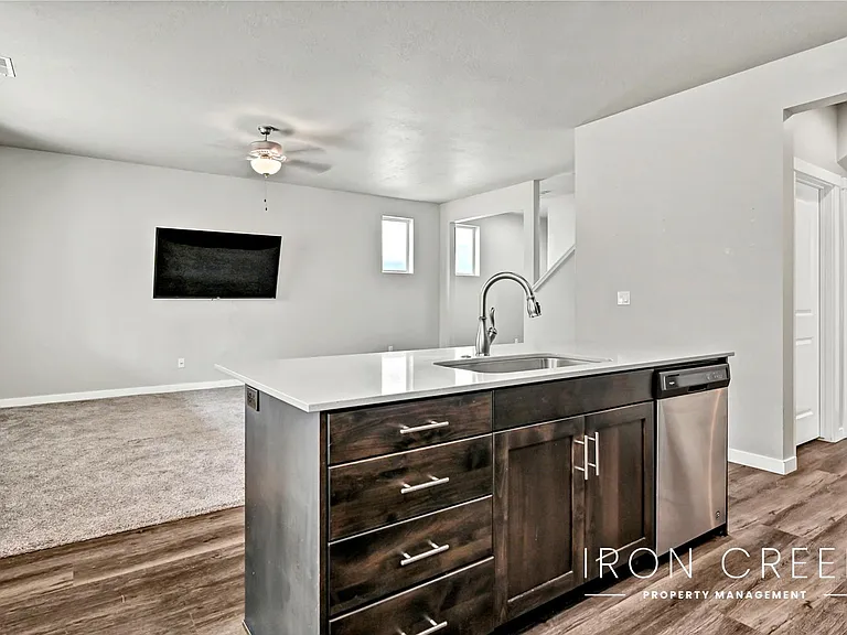2229 E Kamay Dr — Photo 6