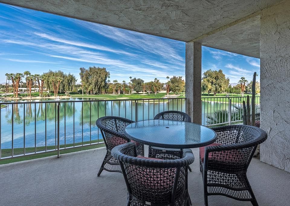 1st image of 910 Island Dr APT 206