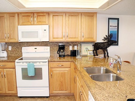 4th image of 404 Padre Blvd Unit 1203