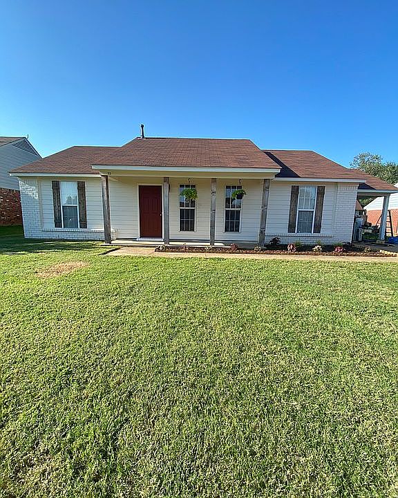 1st image of 113 Country Meadow Dr