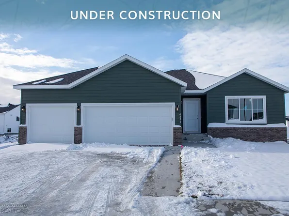6831 14th St S, Fargo, ND 58104