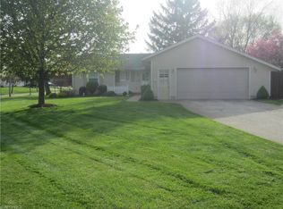 445 Heather Ln, Medina, OH