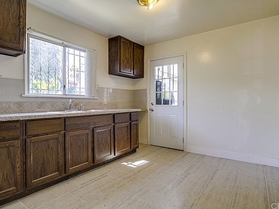 5th image of 1702 W 107th St
