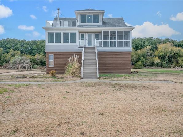4489 Catfish Rd, Virginia Beach, VA 23457