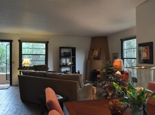 298 Calle Loma Norte, Santa Fe, NM 87501