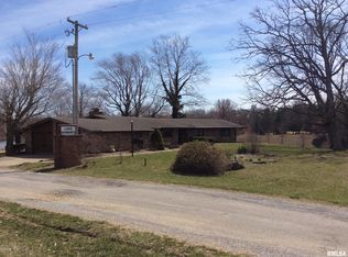 11787 E Webb Rd, Mount Vernon, IL 62864