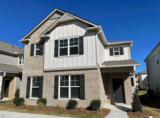 4294 Magpie Dr, Hoschton, GA 30548