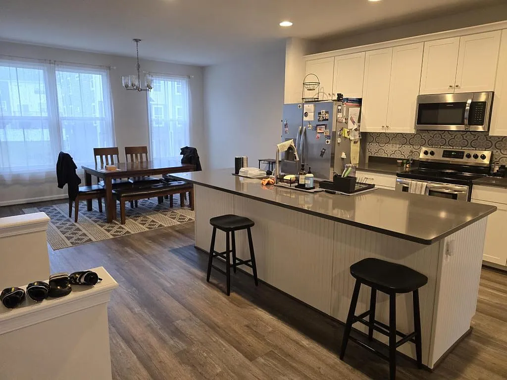 3803 Drayton Ct — Photo 3