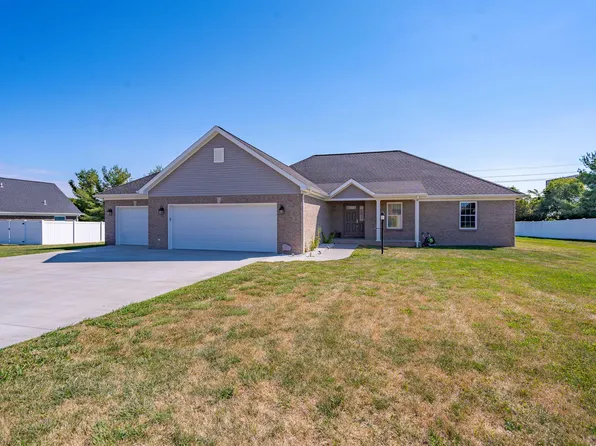 910 Blackfoot Dr, Fort Branch, IN 47648