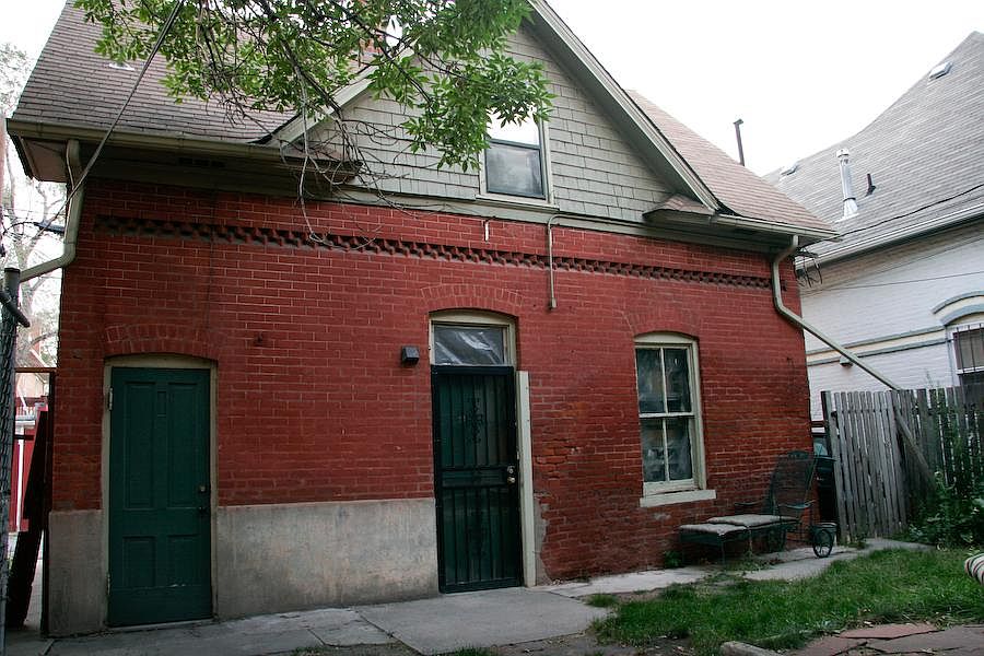 1st image of 115 N Sherman St APT 4