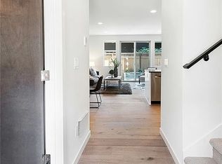 308 N 74th St, Seattle, WA 98103