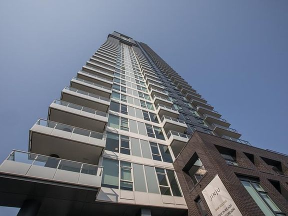 2nd image of 537 Cottonwood Ave #2906