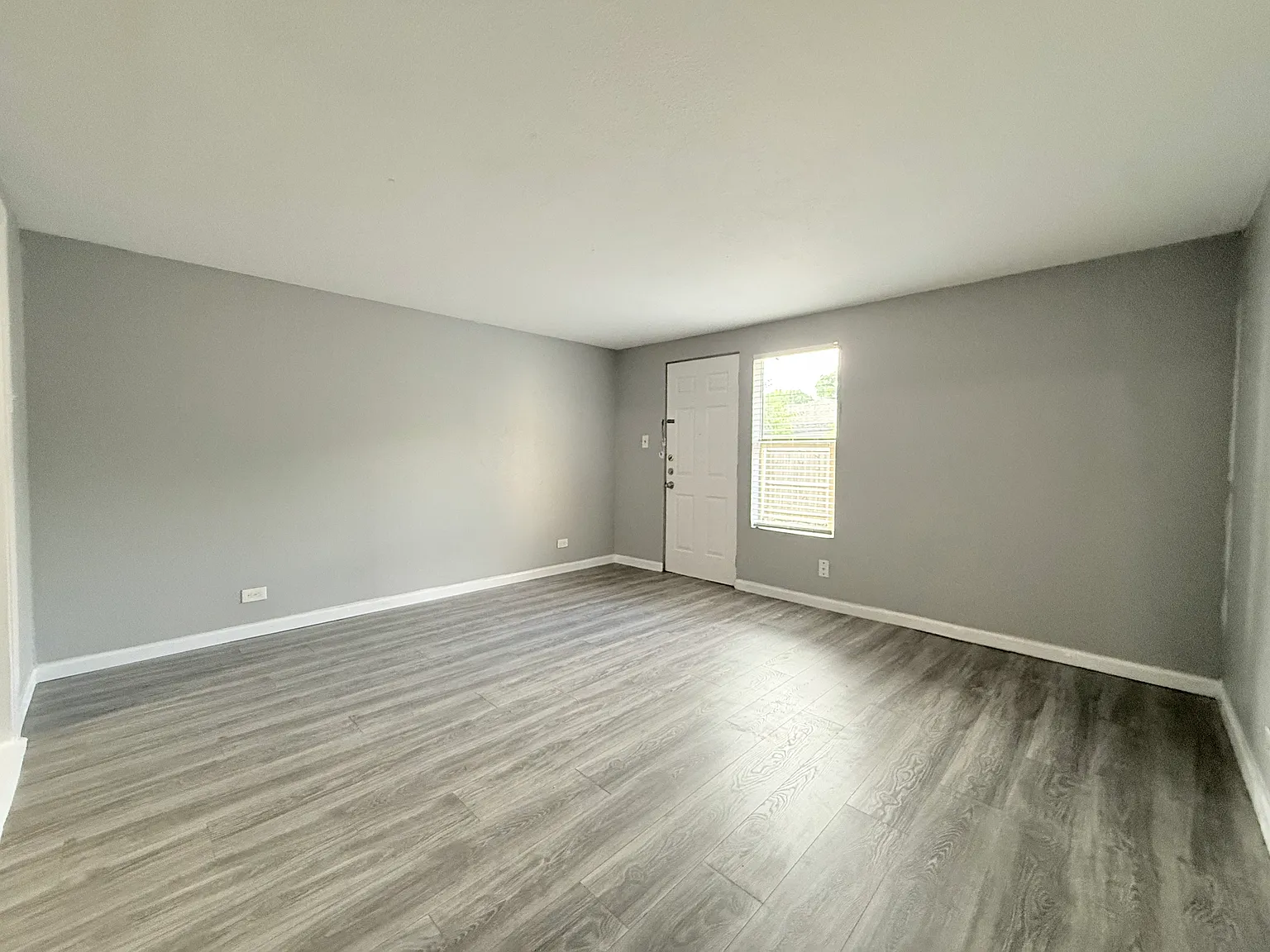 2 bed, 780 sqft, $1,300 — Photo 4