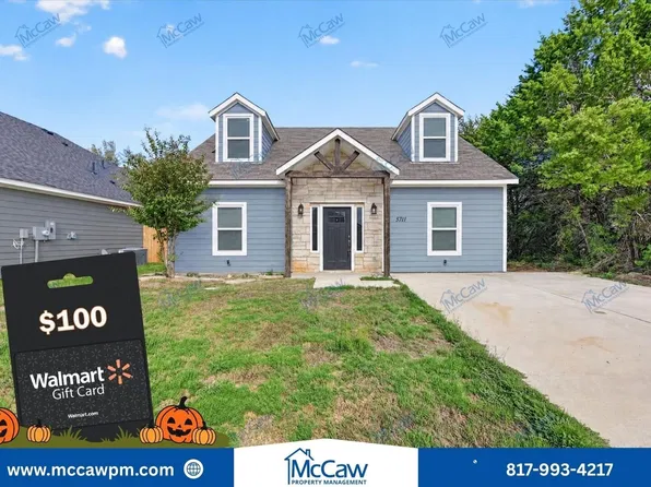 5711 Barkridge Dr, Granbury, TX 76048